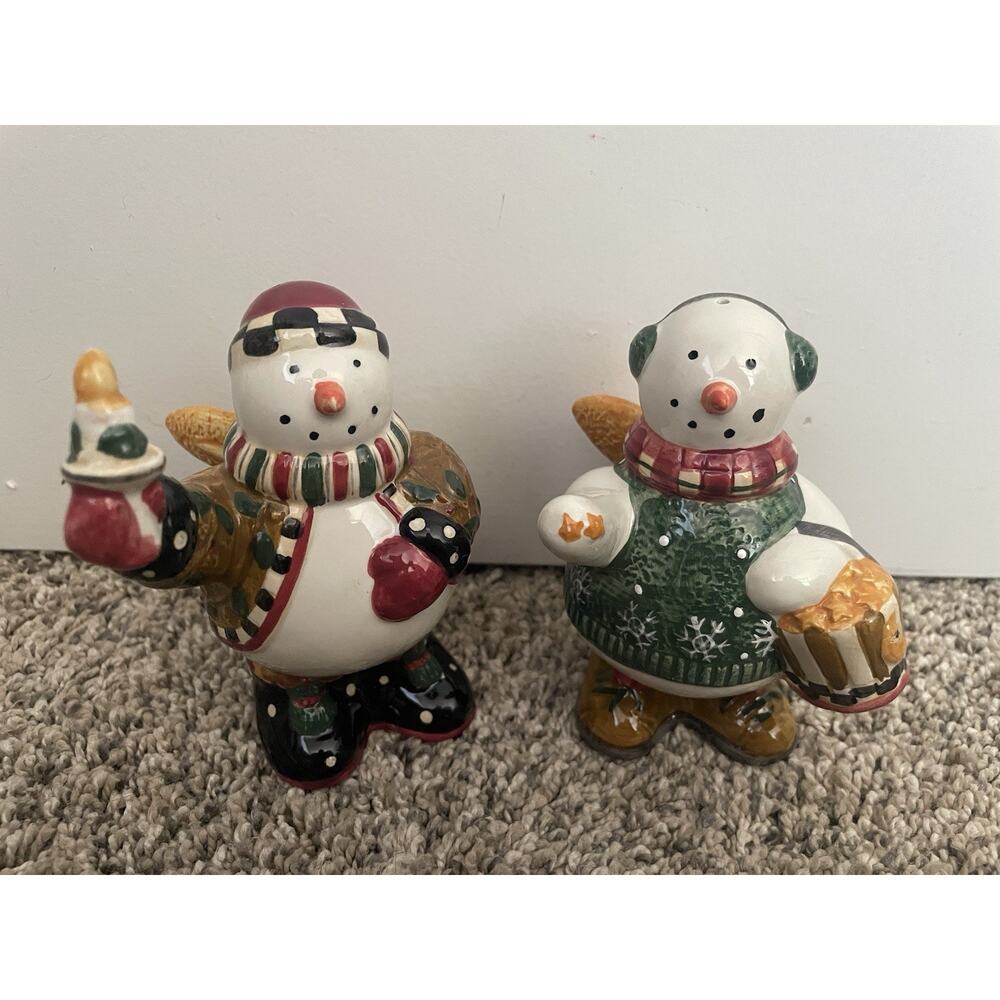 Vintage Sakura Snowmen Angels Salt And Pepper Shakers Collecting Stars